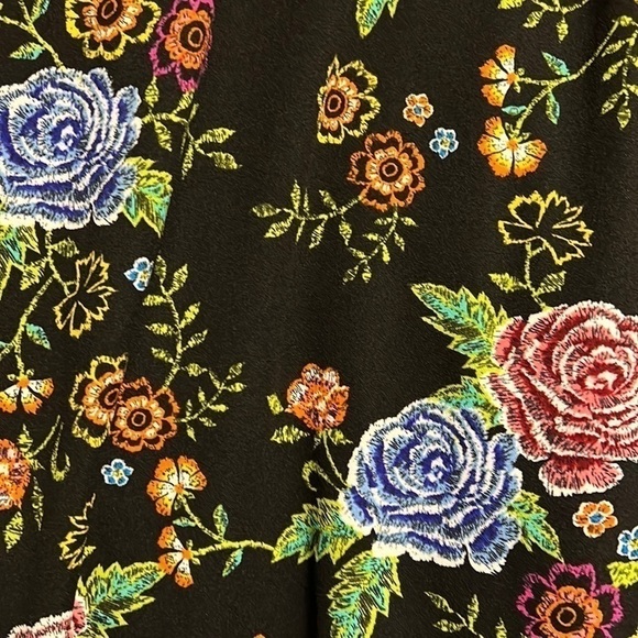 Beautiful Dress, Size 8 - Picture 3 of 10